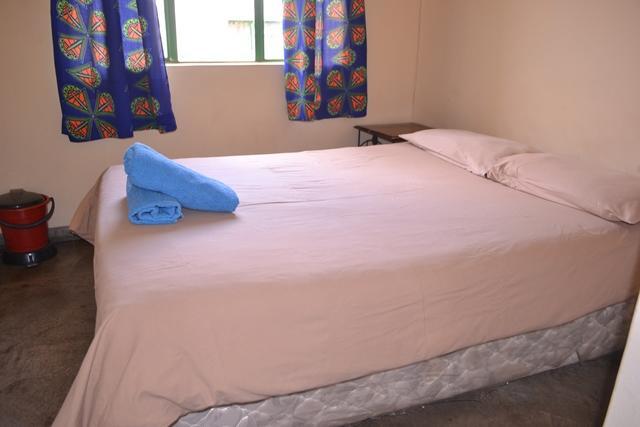 Victoria Falls Budget Hotel Экстерьер фото